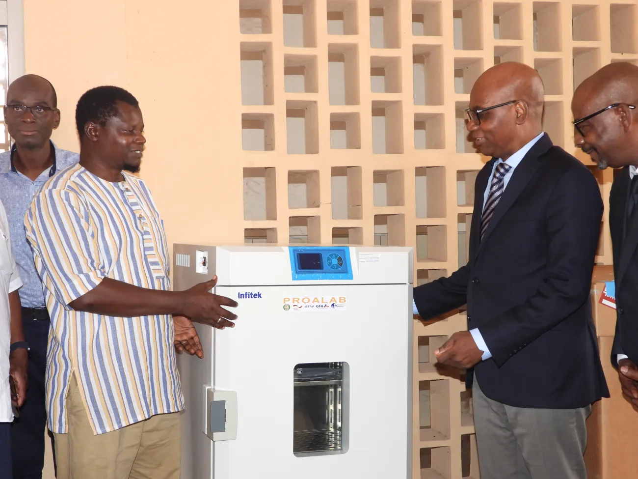WAHO AND GERMANY STRENGTHEN LABORATORY CAPACITIES IN THE GAMBIA THROUGH THE HANDOVER OF EQUIPMENT